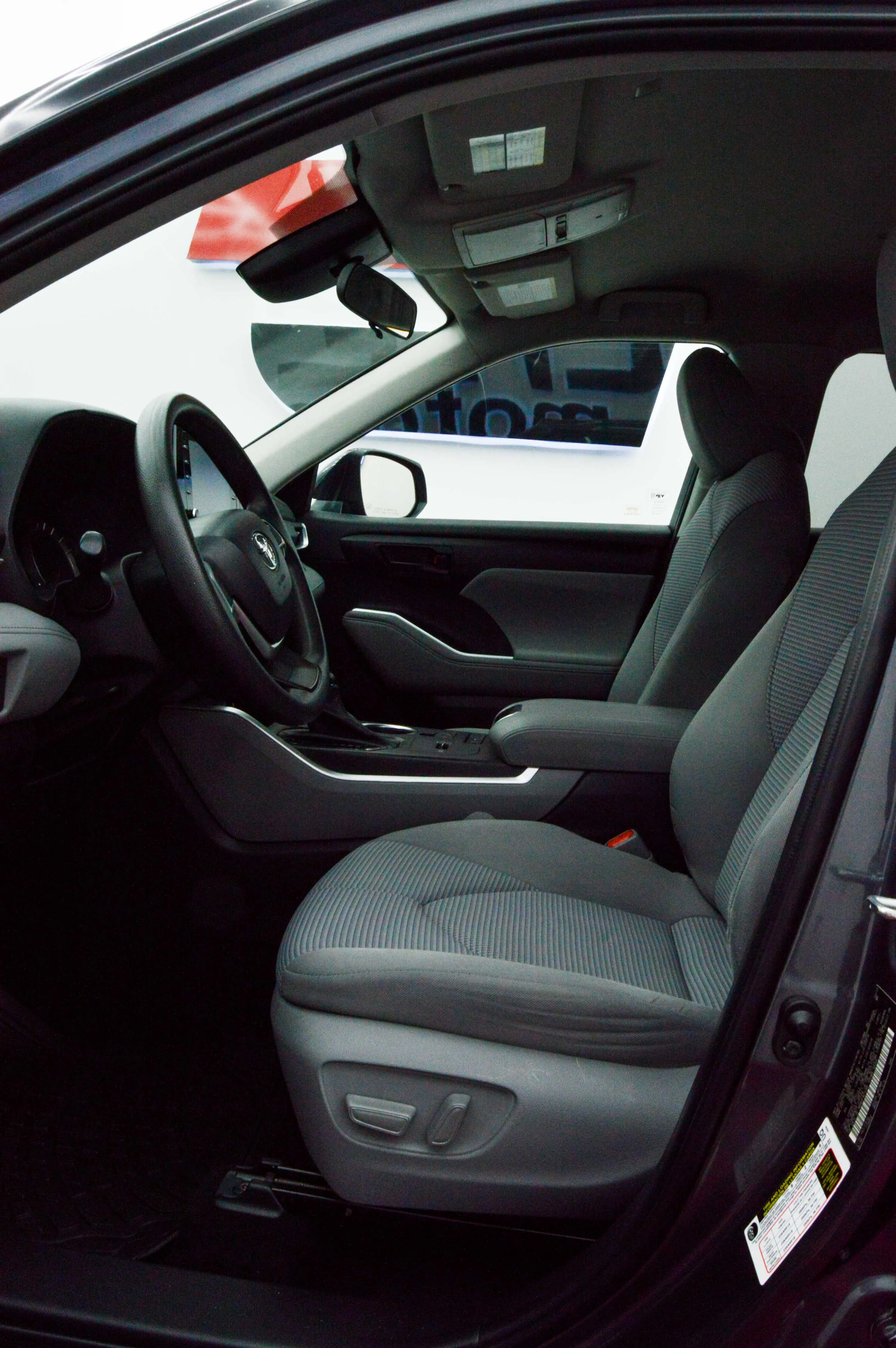 Toyota Highlander LE 2022