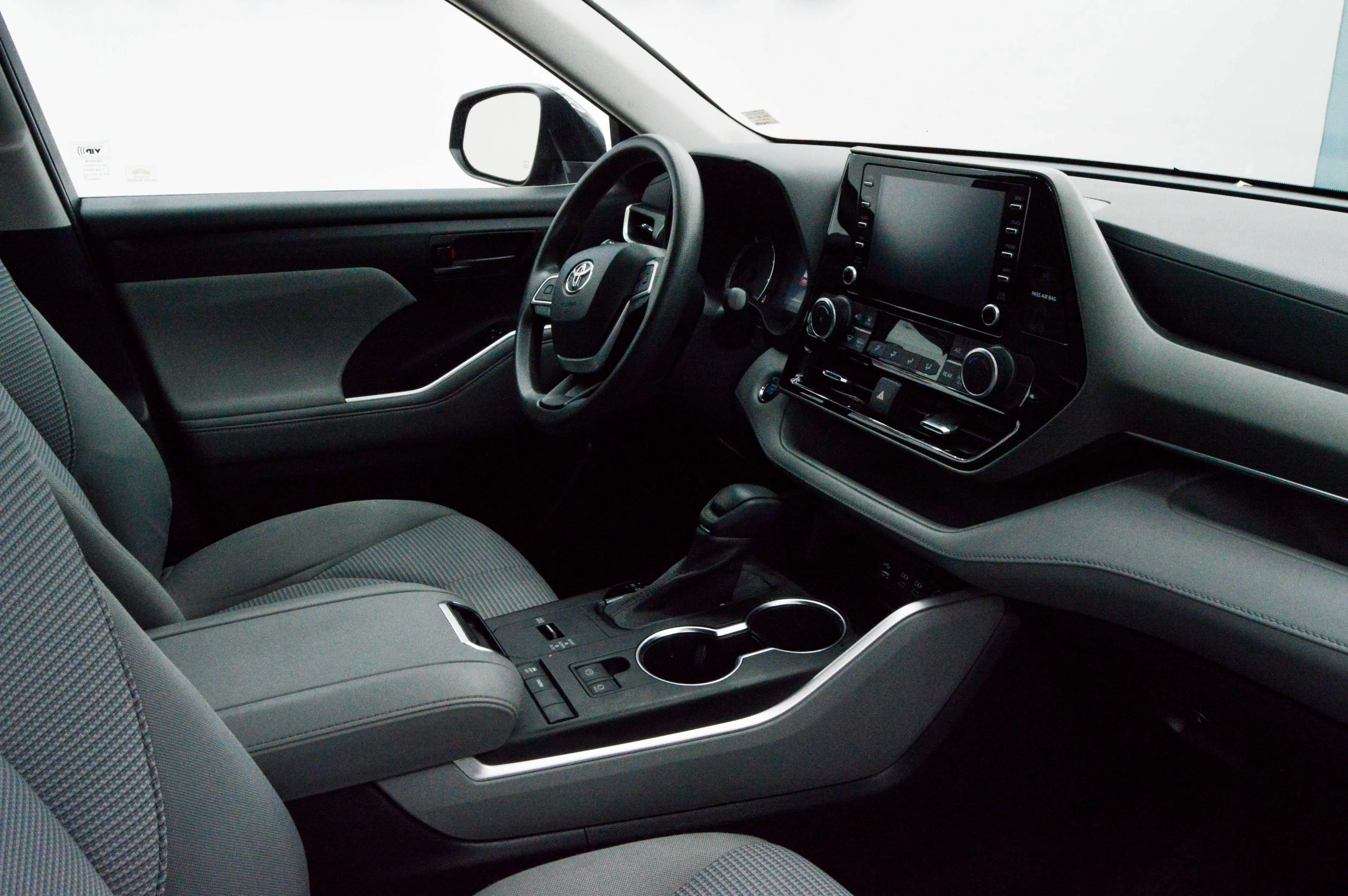 Toyota Highlander LE 2022