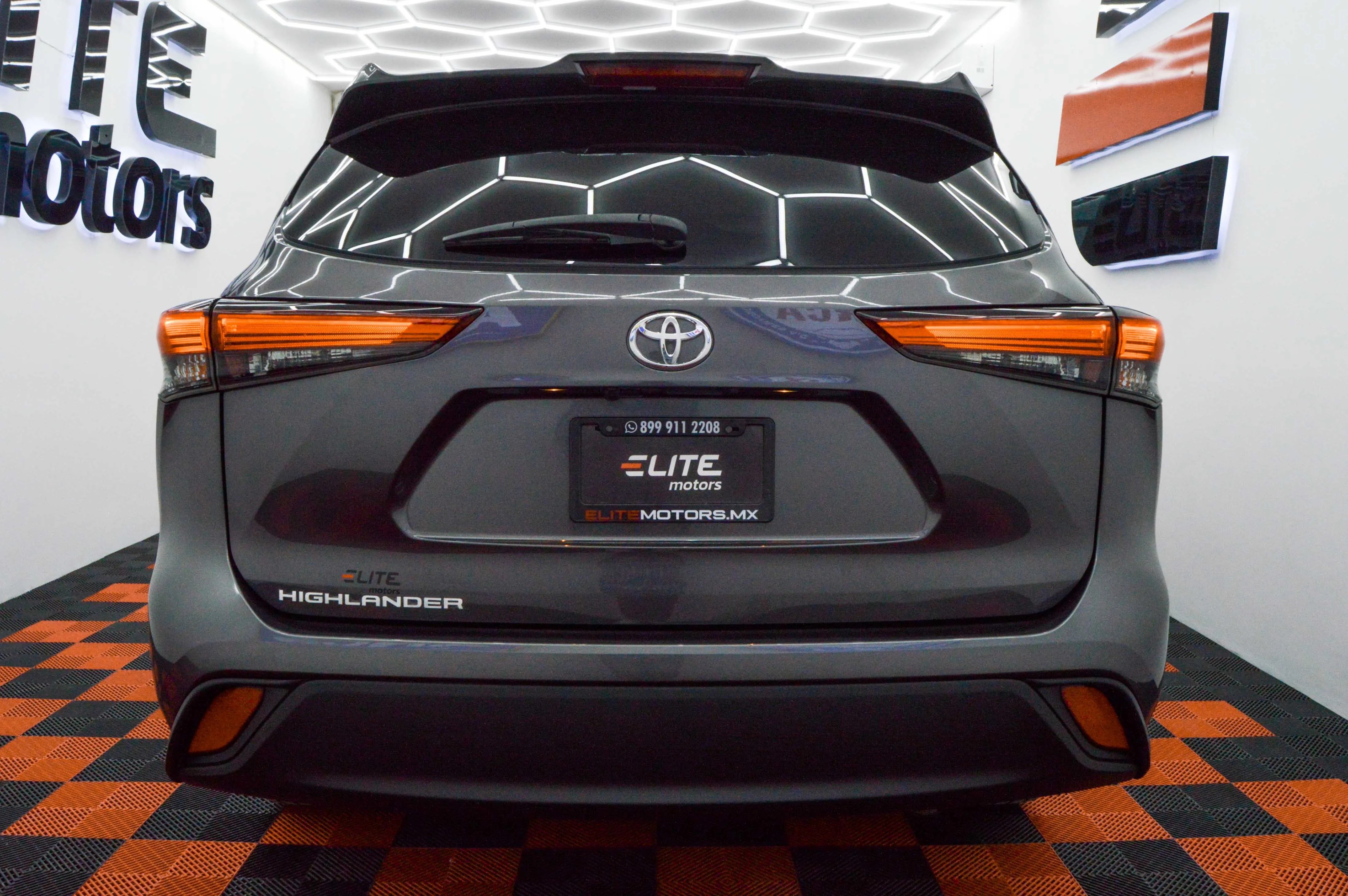 Toyota Highlander LE 2022