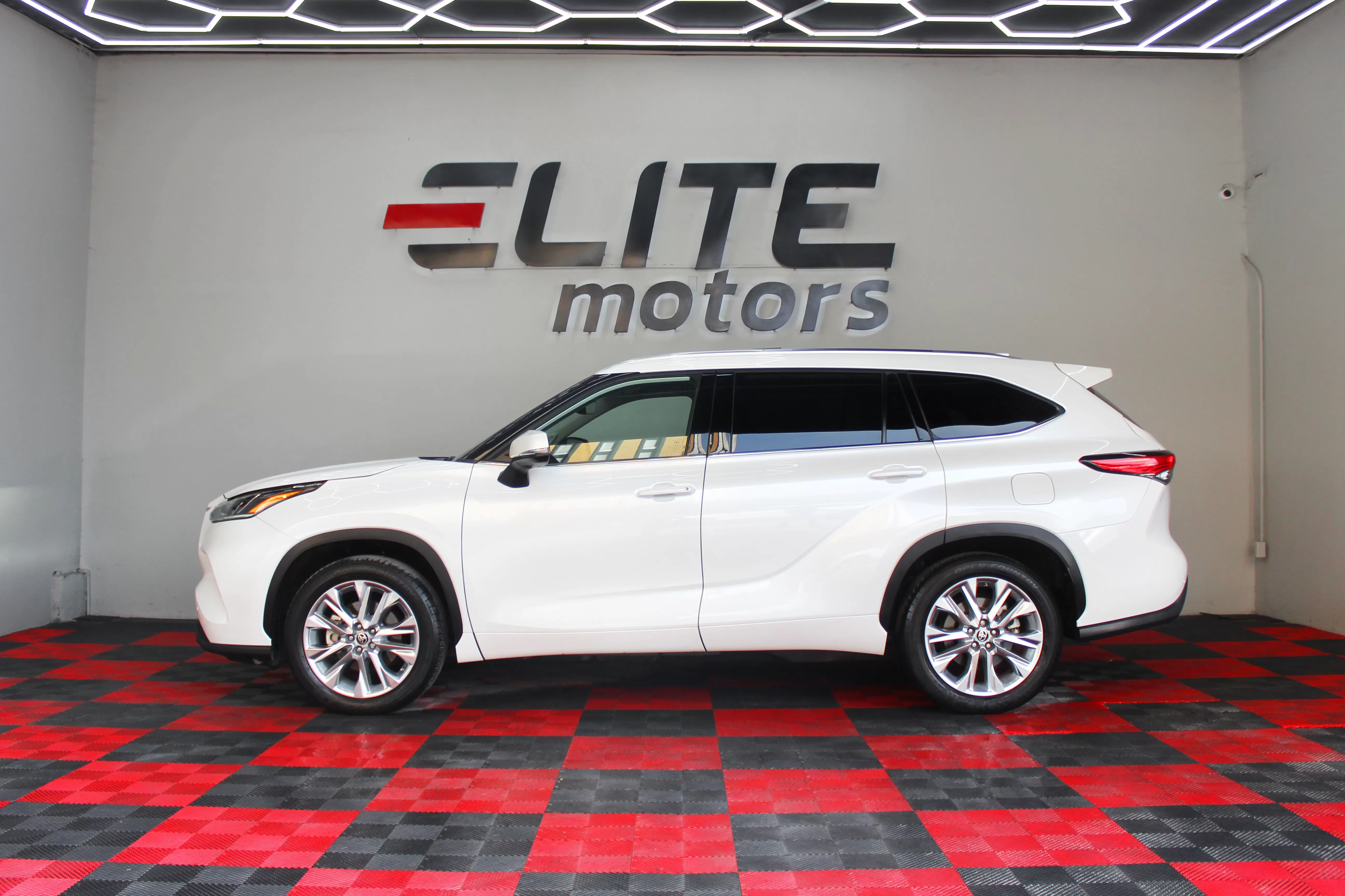 Toyota Highlander Limited 2022