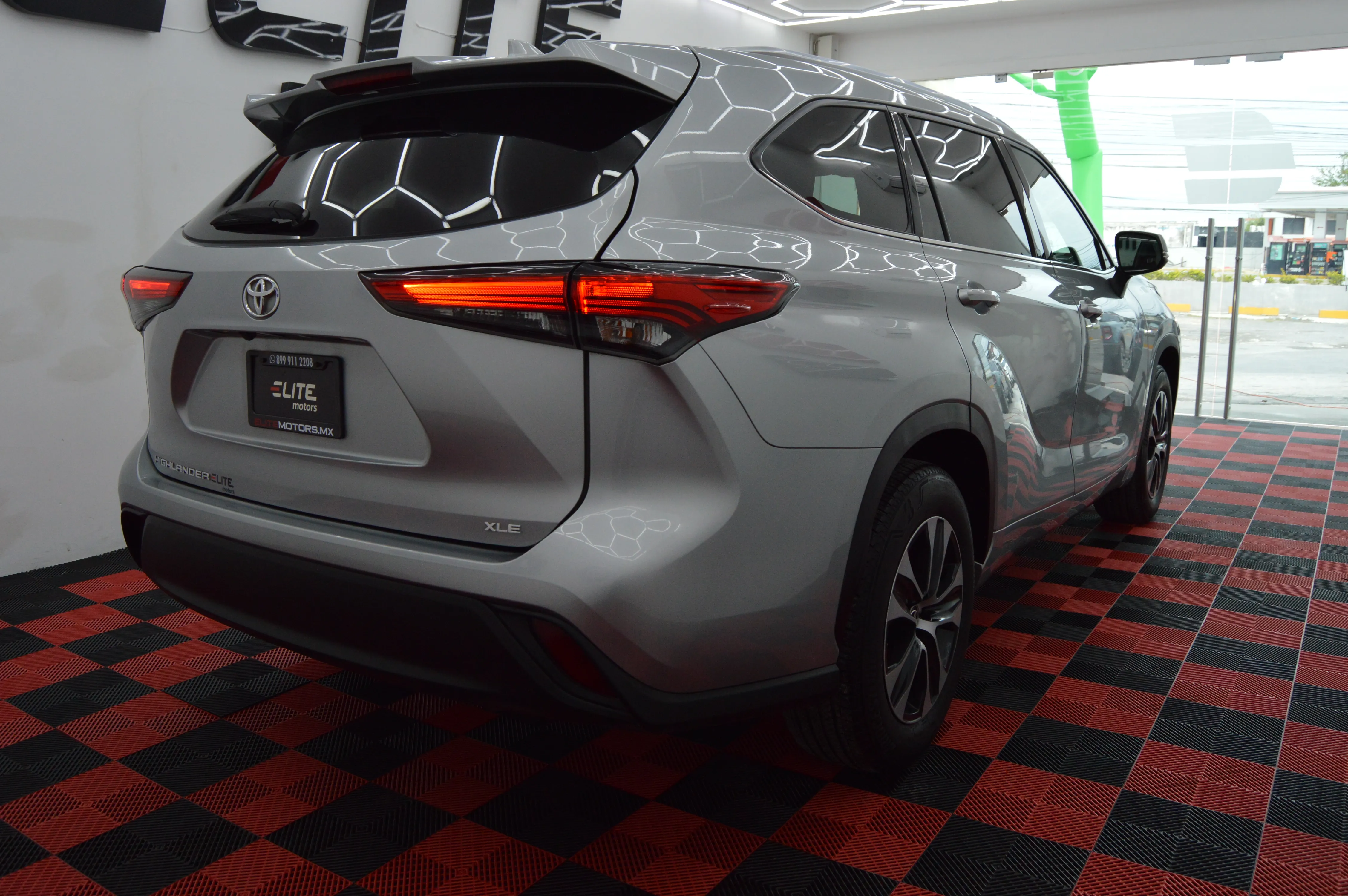 Toyota Highlander XLE 2021