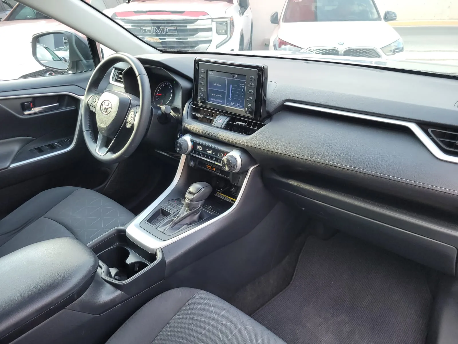 Toyota RAV4 XLE FWD 2021