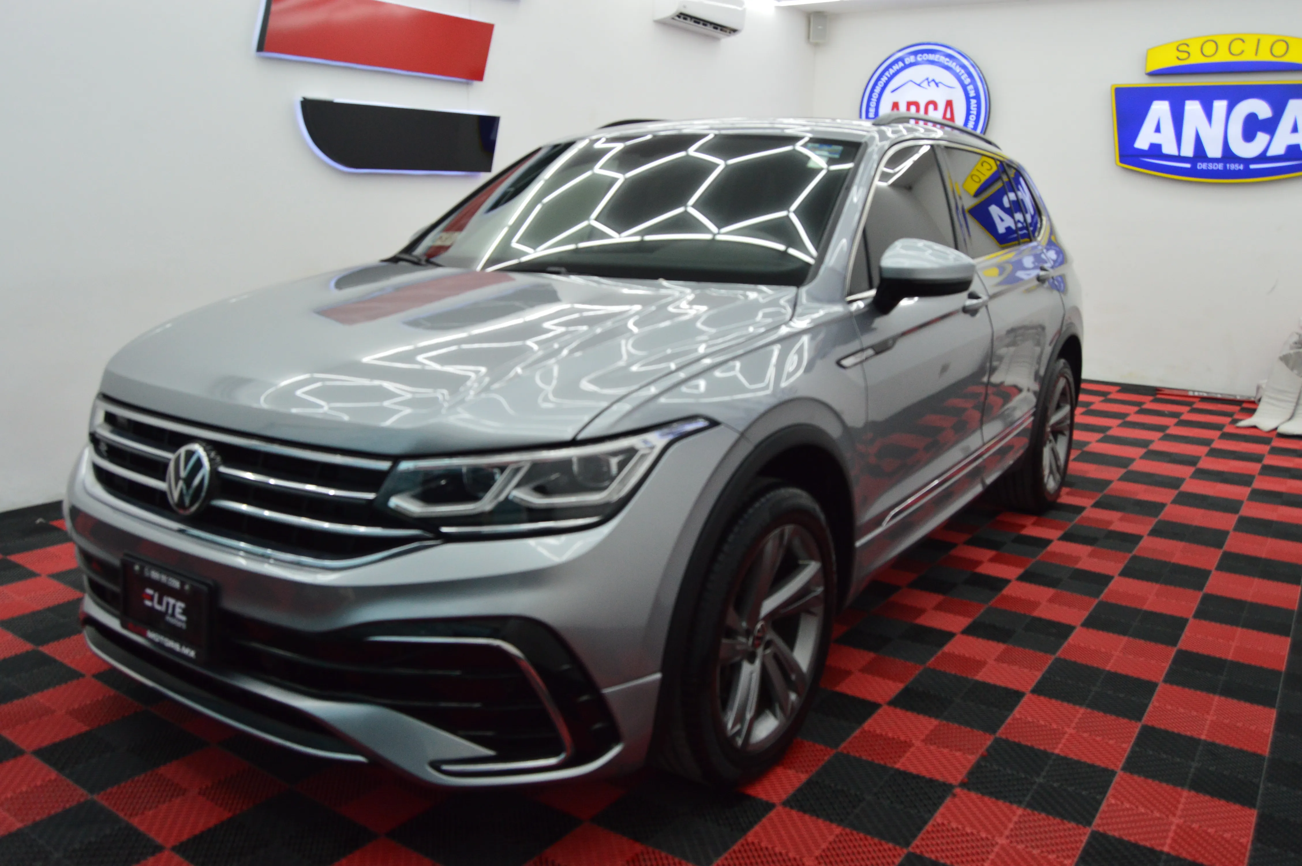Volkswagen TIGUAN R-LINE 2024